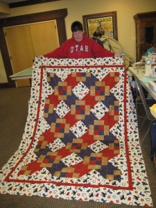 Suzanne with her easy quilt